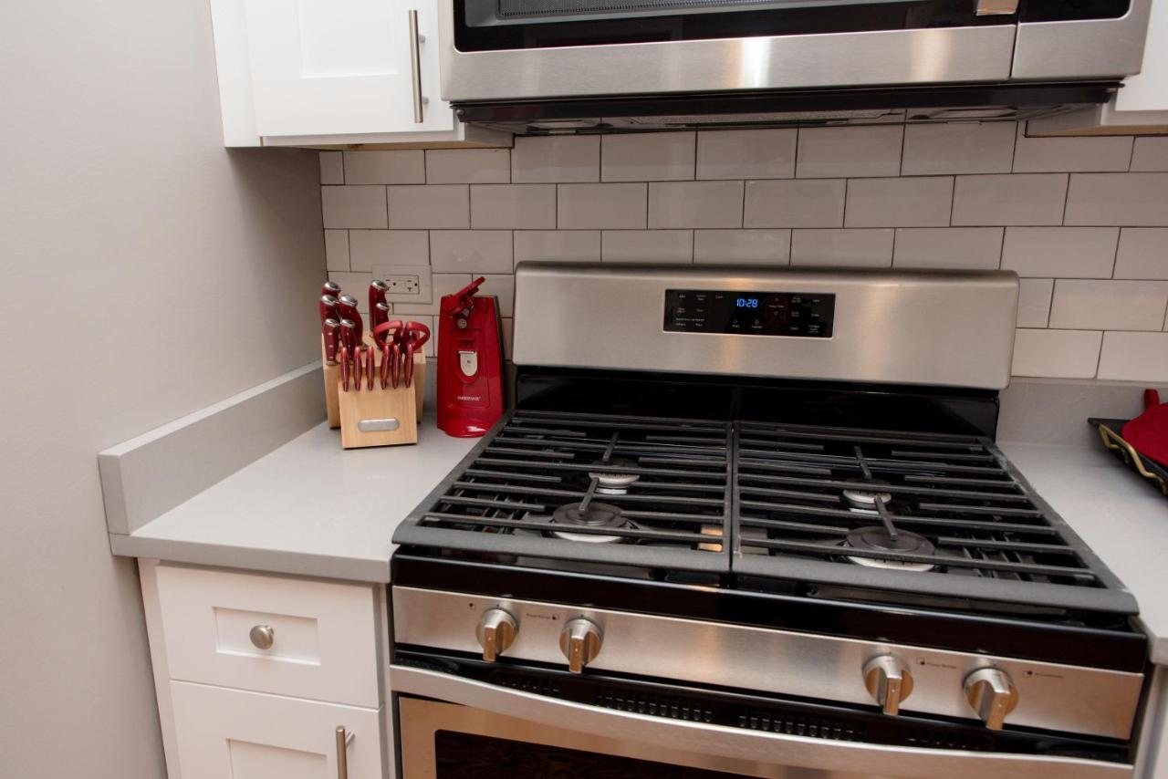Luxurious Stay At Modern Apartment With Self Check-In Mins Frm Downtown Чикаго Экстерьер фото